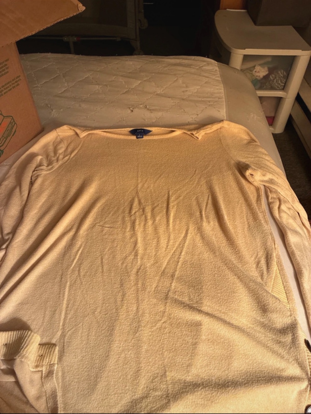 Apt. 9 Pale Yellow Scoop Neck Lightweight Sweater